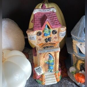1996 Cute-n-Creepy Craft Creations Ceramic Light Up Witch-Mart Halloween House